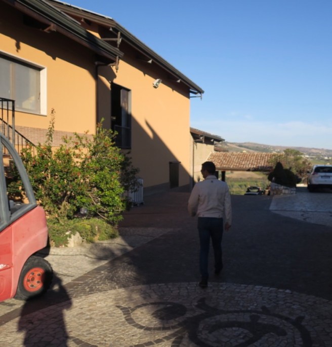 8C288915-C3F2-4B96-9DA4-64CEC20161B5